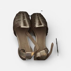 Wonderly Women's Gold Strappy Sandals